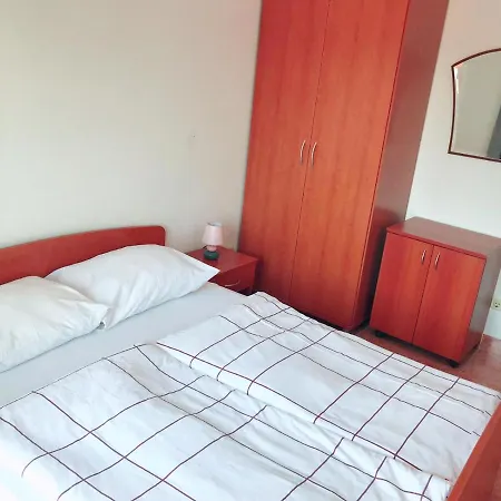 Ana Bed & Breakfast